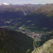 Ponte di Legno dal Passo Castellaccio, Bernina sullo sfondo