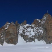 Da sotto, la nostra meta finale: Aiguille du Midi